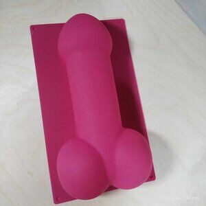 Phallic Silicone Cake/Jello Mold Hot pink Festive Fun Funny‎